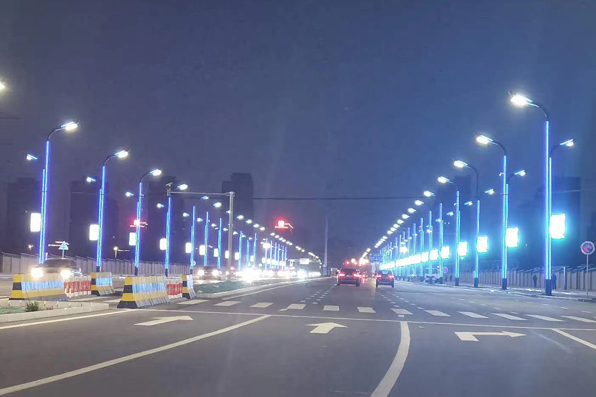 1634268741609125.jpg 24陜西榆林智慧路燈4.jpg